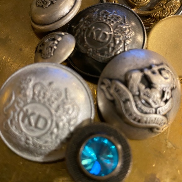 Misc. Set Of Buttons - Picture 2 of 6